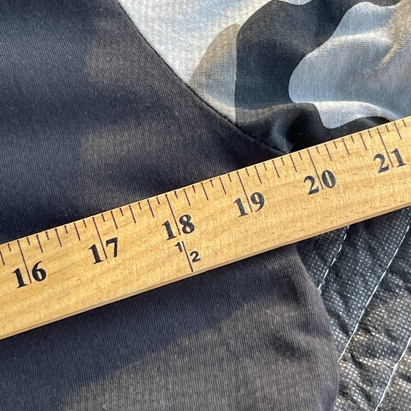 Switch‎ Parachuting Teddy Bear Shirt Mens Medium Black Gray Camo Embroidered - Picture 10 of 12